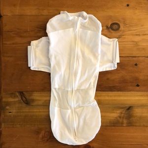 Snoo Swaddle size small